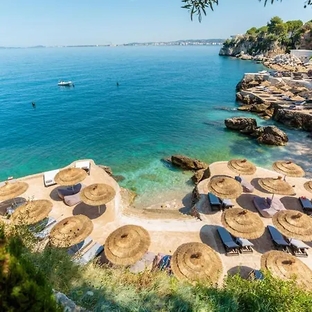 公寓 Nikaj Premium