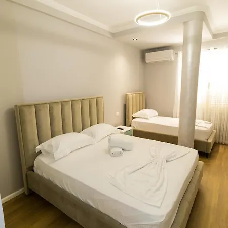 Nikaj Premium Apartament *