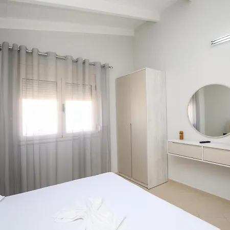 Nikaj Premium * Vlorë