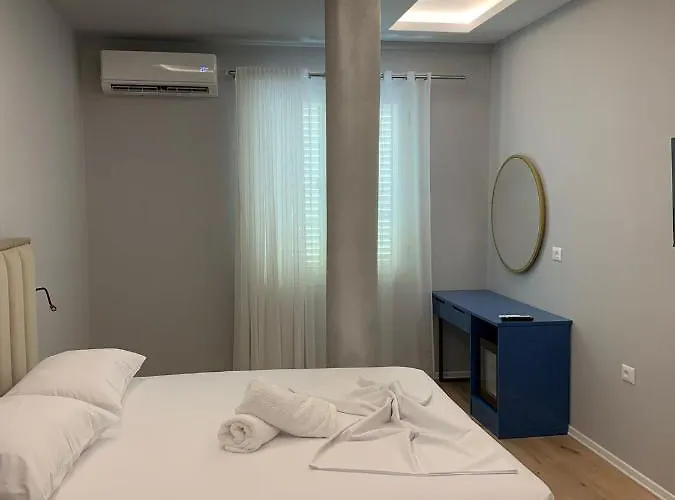 Nikaj Premium * Vlorë